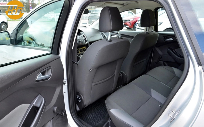 Ford Focus cena 24900 przebieg: 185475, rok produkcji 2013 z Włoszczowa małe 121